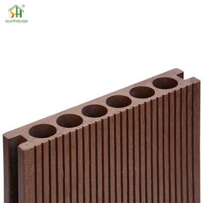 kopen WPC composiet vloerbedekking UV-bestendige vervaagproof WPC vloerbedekking online manufacture