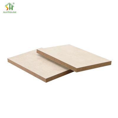 Goede prijs. Abrasiebestendig Melamine MDF Board 9mm Waterbestendige MDF Middendichtheid Fiberboard online