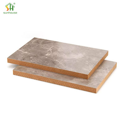 Goede prijs. Gelamineerde fineermelamine MDF-plaat voor gebruik binnen en buitendecoratie online