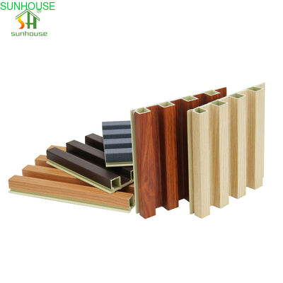 Goede prijs. Hoogwaardig 3000Mm WPC wandpaneel voor buiten Esthetische buitenversiering Gevelwandpaneel online